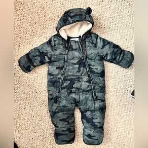 GAP BABY 6-12M Camo Bunting Snowsuit